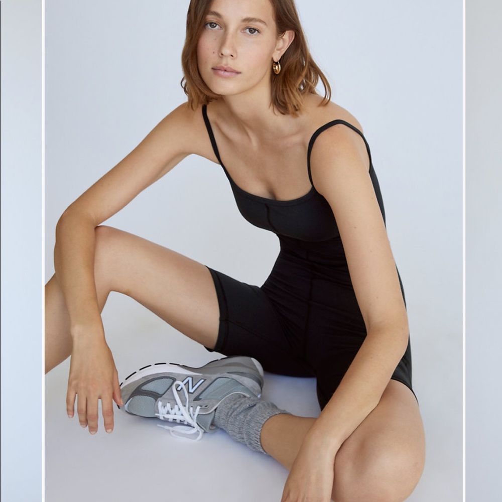 Aritzia Divinity Romper shorts - Picture 3 of 7
